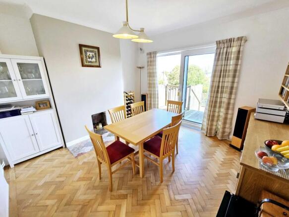 3 bed Semi-Detached for sale Image 5