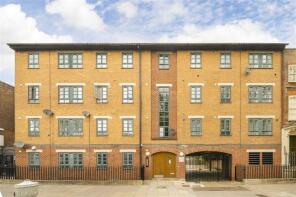 Flat 19, 99, Mile End Road, London E1 4UH