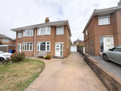 195 Blackpool Old Road, Poulton-Le-Fylde, FY6 7RL