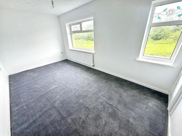 2 bed Semi-Detached for sale Image 5