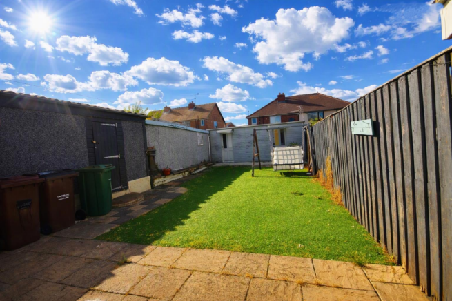 3 bed Semi-Detached for sale Image 11
