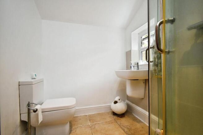 3 bed Terraced for sale Image 6