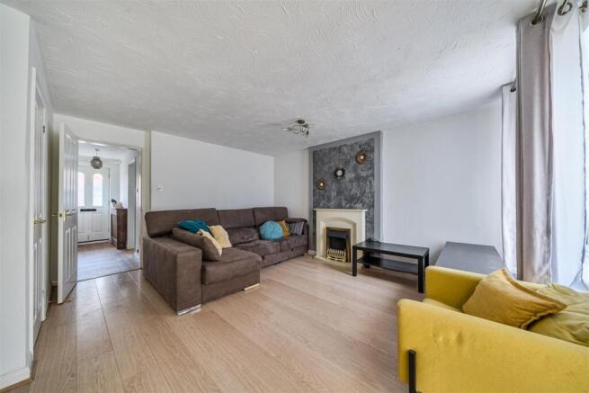 9 Campbell Close, Towcester