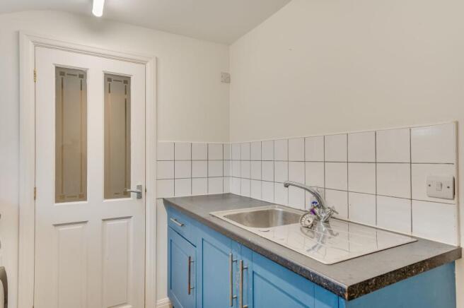 6 bed Terraced for sale Image 7