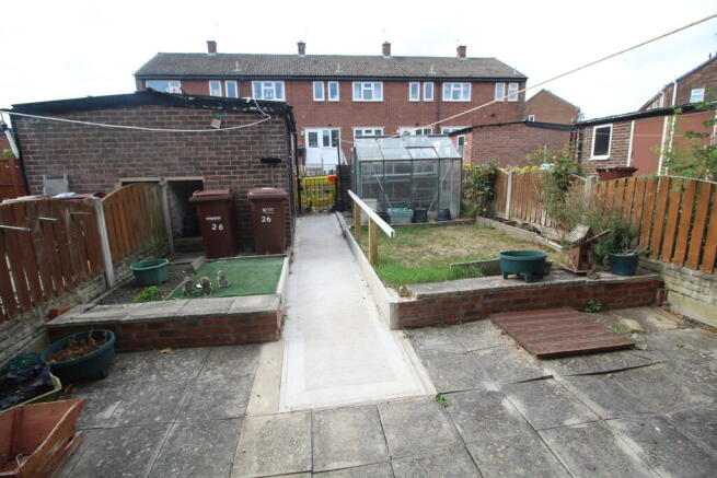 3 bed Town House for sale Image 12