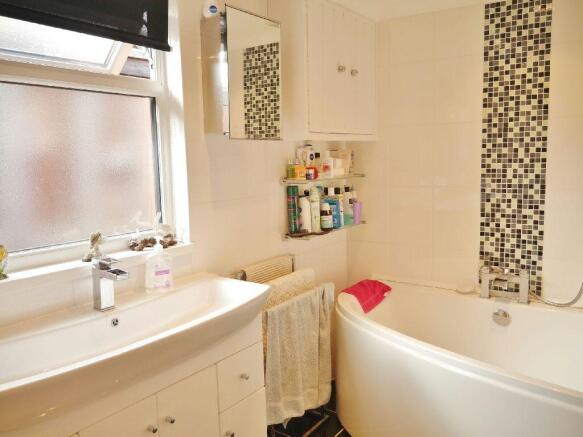 Bathroom Photo 2