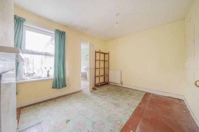 Avery Hill Road, New Eltham photo 4