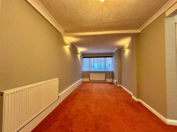 Sitting room photo 1.jpg