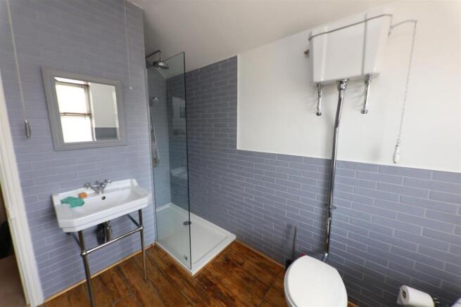 3 bed Terraced for sale Image 12