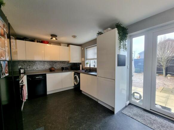 Kitchen / Dining Room