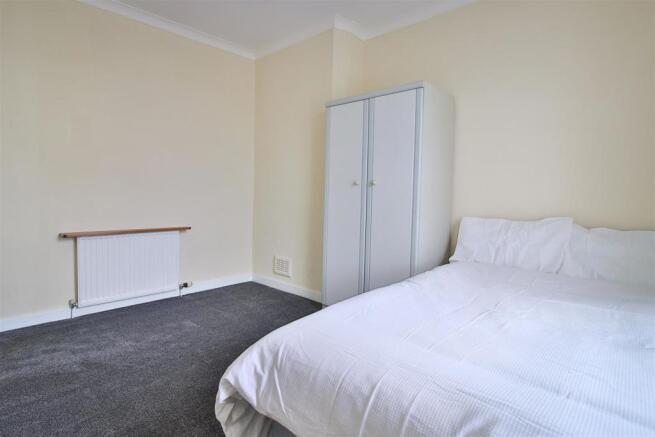 FaskineAve_Bedroom2_2.jpg