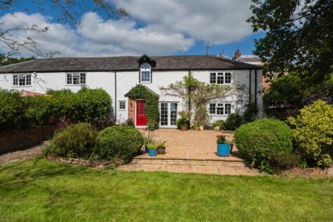 Chester Road, Tattenhall