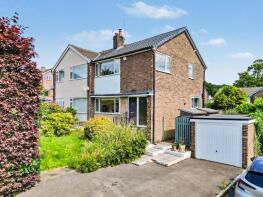 64, Newlay Grove, Horsforth, Leeds LS18 4LH
