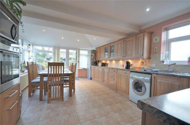 Kitchen/Dining