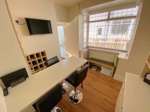 Dining Area/Breakfast Room