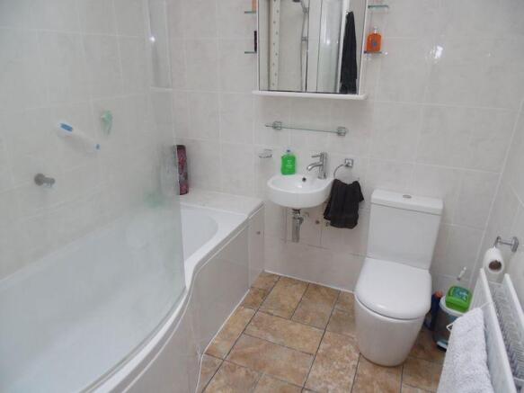Family Bathroom 