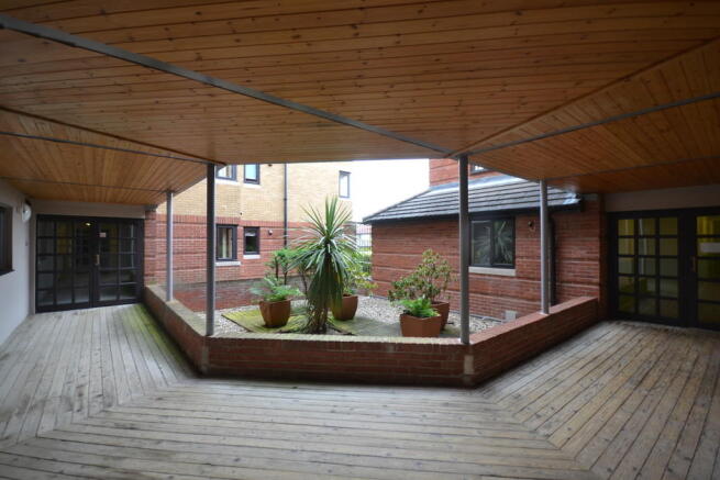 Photo 11