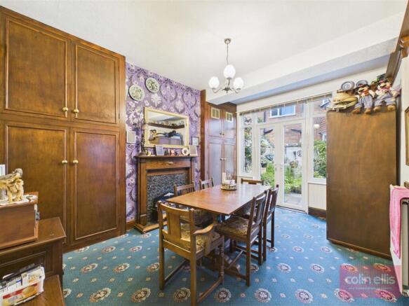 6 bed Semi-Detached for sale Image 5