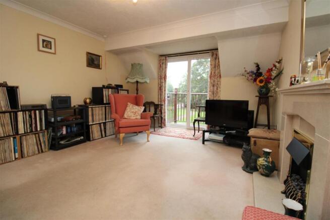 15, Southgate House, Rougham Road, Bury St. Edmunds photo 4