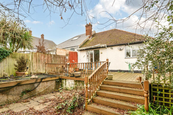 Russell Lane, Whetstone, London, N20 photo 3