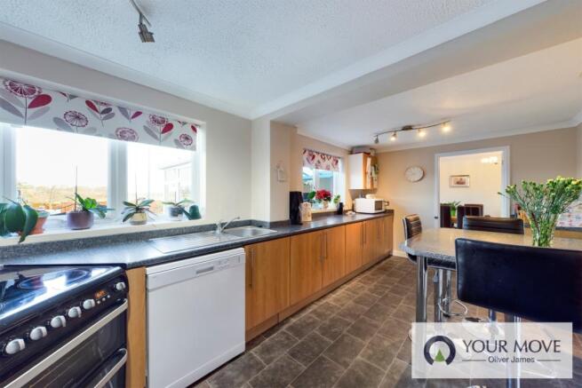 Kitchen / Breakfast