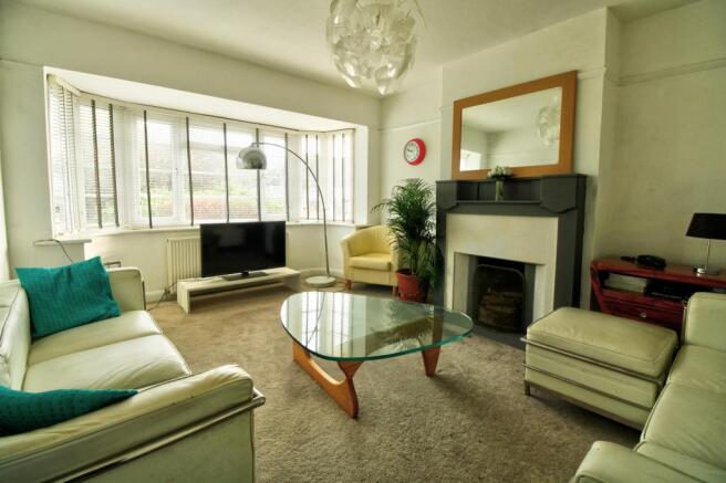 Attractive lounge