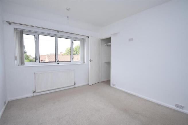 3 bed Terraced to rent Image 5