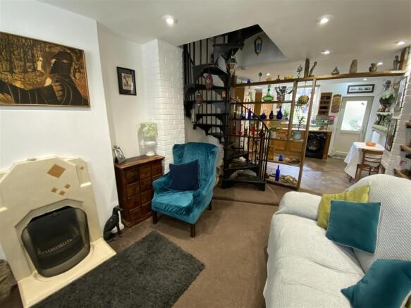 Lounge: