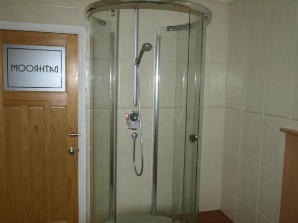 Bath/Shower Room