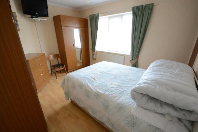 Bedroom 1 - front