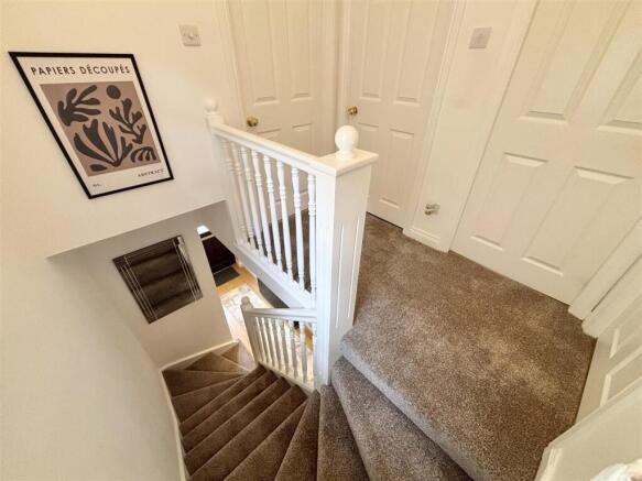 3 bed Detached for sale Image 11