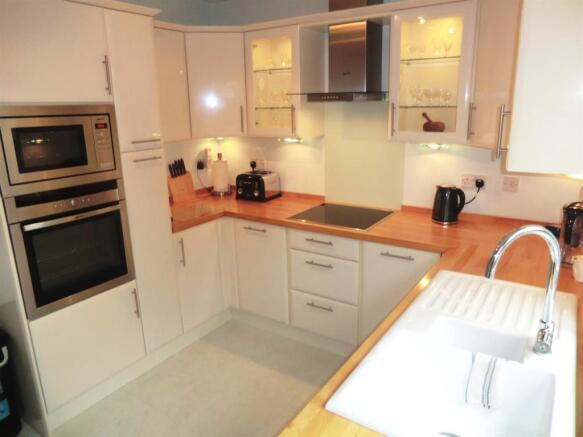 Fitted Kitchen