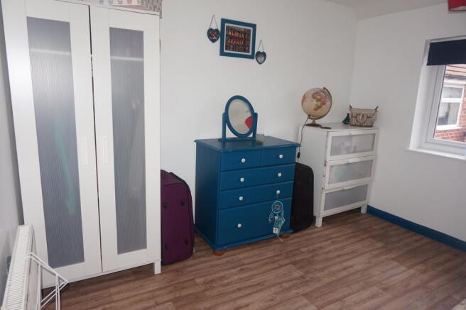 Bedroom 2.JPG