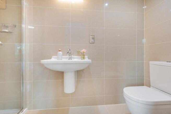 Bedroom one en suite