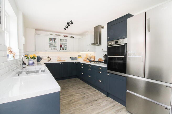Mendip Road, Portishead, Bristol, BS20 6DD photo 3
