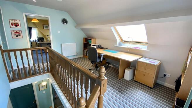 SECOND FLOOR GALLERIED/STUDY LANDING