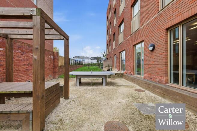 Harbard Close, Barking photo 4