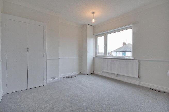 3 bed House to rent Image 6