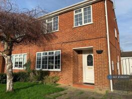 10, Otters Brook, Buckingham MK18 7EB