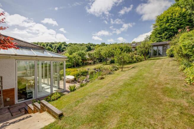 2 Lime Avenue, HP11 1DP-11.jpg