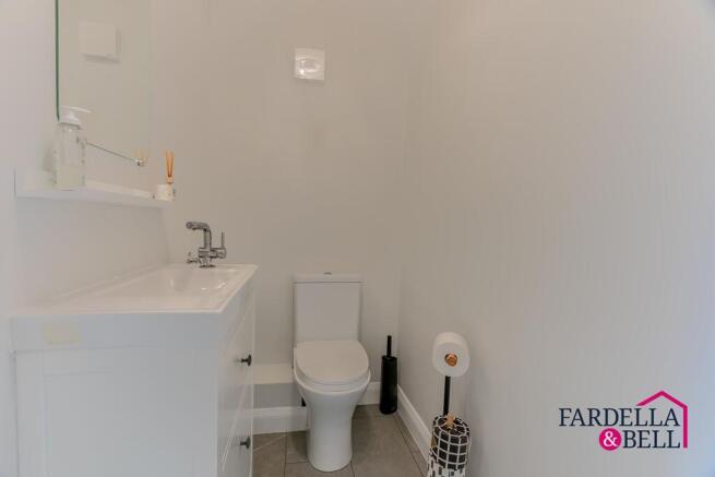 3 bed Detached for sale Image 11