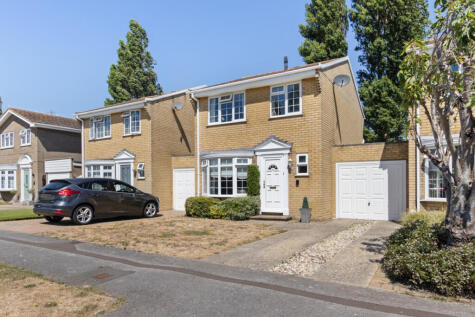 Pinehurst Park, Aldwick, West Sussex