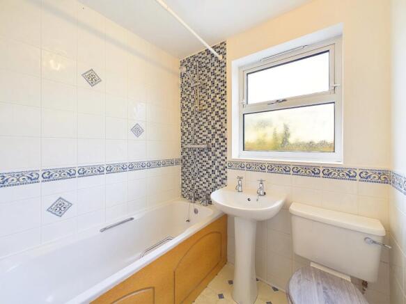 19 Terrington Court -Bathroon