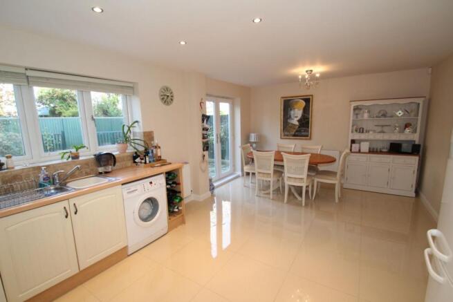 Kitchen/Dining Room