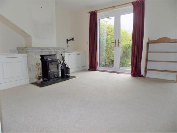 Lounge (empty)