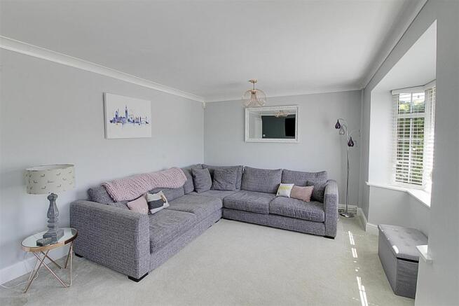 lounge 1.jpg