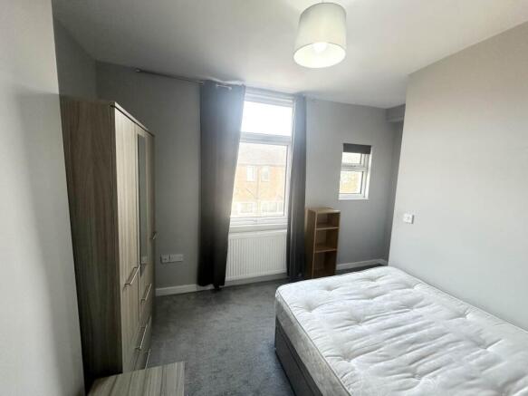 Room 2 (2)