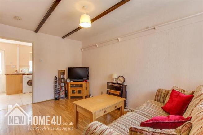 LOUNGE: