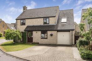 15, Linacre Crescent, Cirencester GL7 1WB