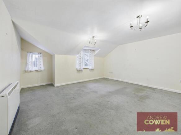 2 bed Flat for sale Image 7